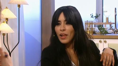 15 - March - Nyhetsmorgon, Sweden - h463b8_Ukho.jpg