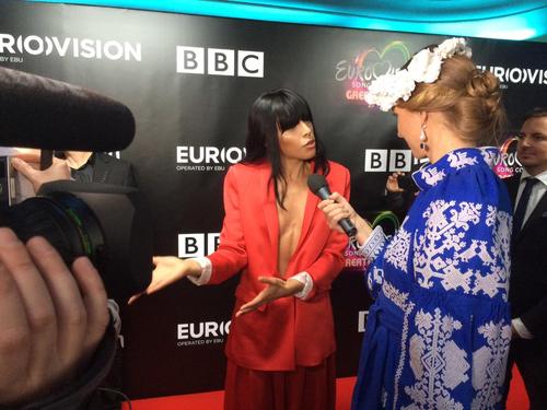31 - March - Eurovision Greatest Hits Red Carpet, UK - CBb88VxWYAEp3vi.jpg