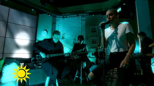 26 - November - Nyhetsmorgon (TV4), Sweden - Bez_nazvu_8.png