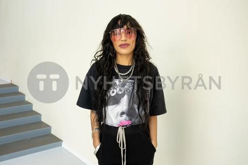 15 - April - Eurovision in Concert, Netherlands - sdl2tztNBF9Bag_WatermarkPreview.jpg