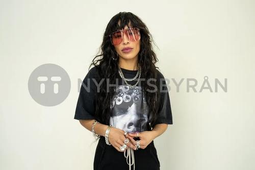 15 - April - Eurovision in Concert, Netherlands - sdluaQu9vpSYmc_WatermarkPreview.jpg