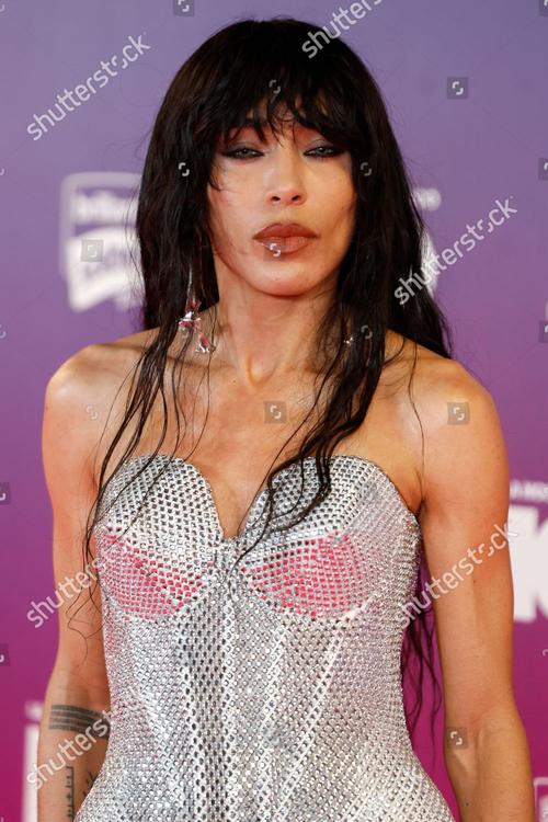 28 - March - Cadena 100 (Spain) (Jesus Briones) - loreen-posing-strapless-silver-sequined-dress-during-1500w-16806901i.jpg