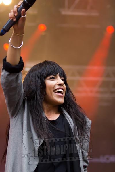 07 - July - Gatufesten, Sundsvall (Robert Rydén © Festivalphoto) - sundsvalls-gatufest-20120707_loreen-_3680.jpg