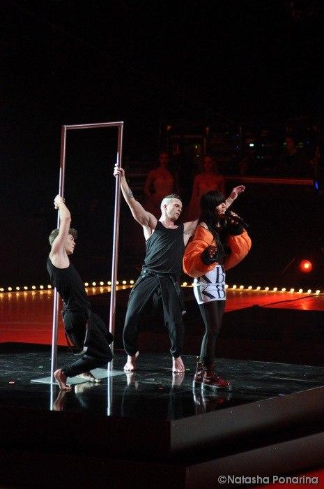 01 - March - Art On Ice - Zurich, Switzerland - 2YAbttgulDs.jpg