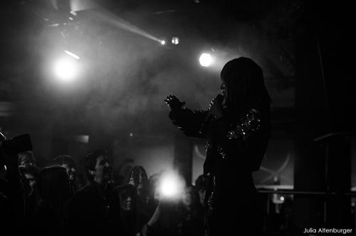 17 - April - Vienna, Austria (© Julia Altenburger) - p1iomztqh-c.jpg