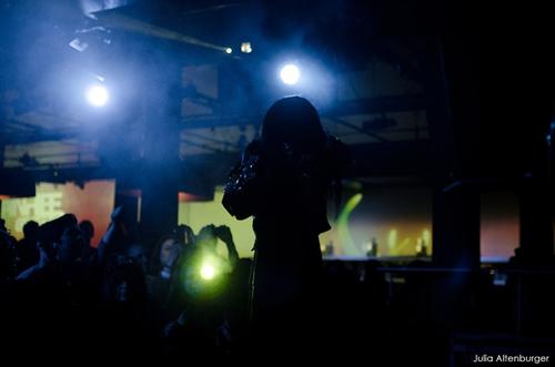 17 - April - Vienna, Austria (© Julia Altenburger) - ruw88trkam4.jpg