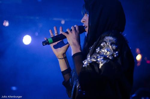 17 - April - Vienna, Austria (© Julia Altenburger) - svzmcfla30c.jpg