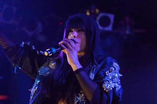 17 - April - Vienna, Austria (© Petra Püngüntzky) - vienna_281229.jpg