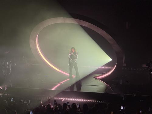 19 - March - Eventim Apollo - London (loreensvault) - IMG_8281.JPEG