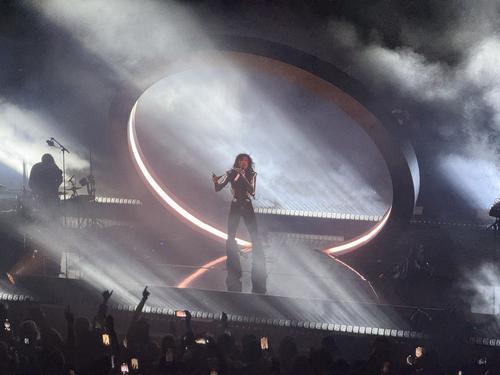 19 - March - Eventim Apollo - London (loreensvault) - IMG_8365.JPEG