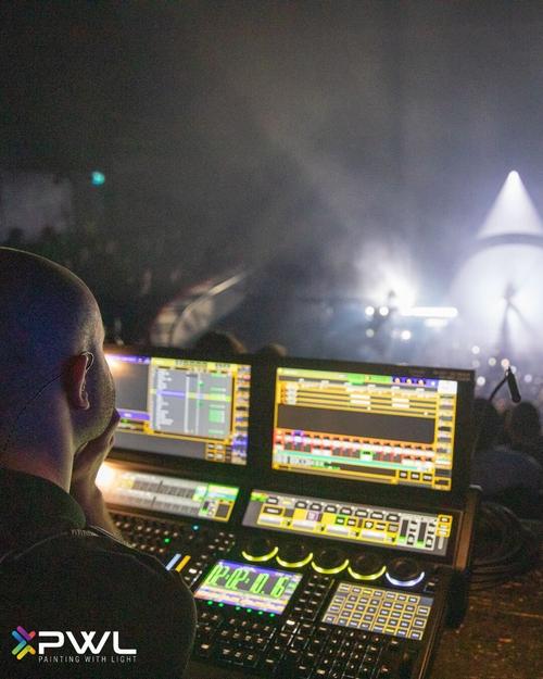 Painting with Light (Oli Crump @oli_sound) - 1743759002066.jpg