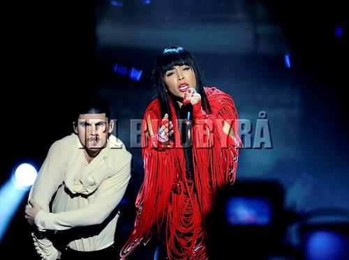 Performance - 377_011978.jpg