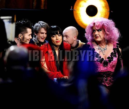 Performance - 377_012738.jpg