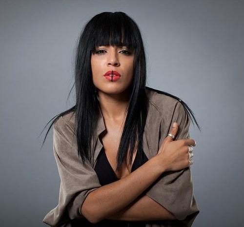 Photoshoot - 01_28629.jpg