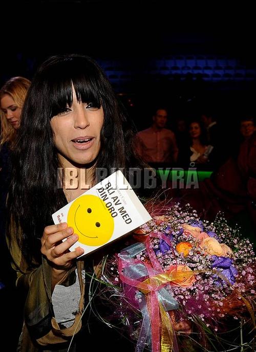 Performance - 377_070233.jpg