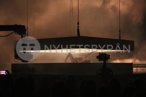 24 - February - Rehearsals, Malmö - sdlPJZaAQ1Xhnk_WatermarkPreview.jpg