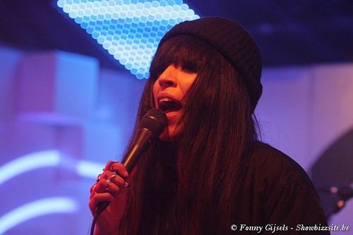 03 - December - The Qube, Belgium - photo_288429.jpg