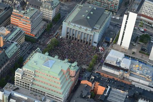 29 - May - Hötorget, Sweden - WsiFnqADFjE.jpg