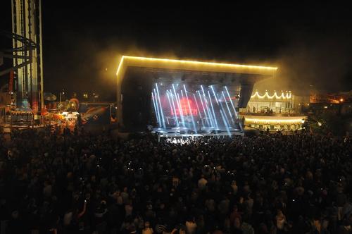 12 - September - Gröna Lund, Sweden - 1276408_10151566029765667_649323797_o.jpg