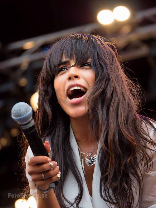 18 - August - RixFM Festival - Goteborg, Sweden (© Jmannen Sjuttiosju) - Loreen_2013_01.jpg