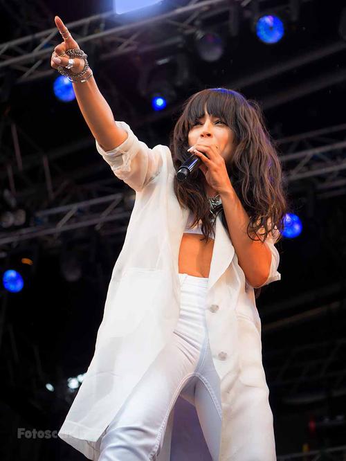 18 - August - RixFM Festival - Goteborg, Sweden (© Jmannen Sjuttiosju) - Loreen_2013_03.jpg