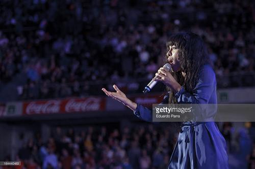 23 - March - La Noche de Cadena 100, Spain - 164440483.jpg