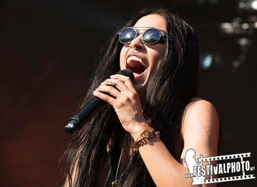 02 - July - Törebodafestivalen, Sweden (© Matilda Engdahl, Mattias Ericsson) - Torebodafestivalen-20150702_Loreen_8966.jpg