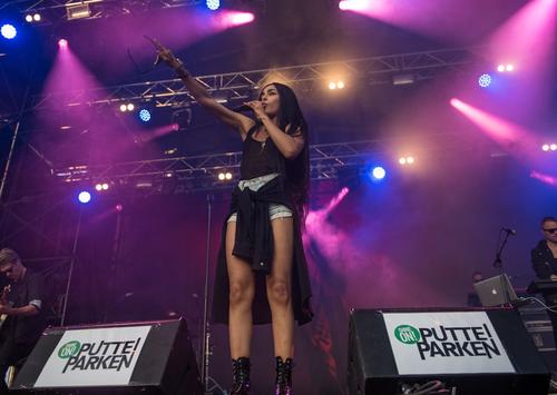 04 - July - Putte i Parken Karlstad, Sweden (© S. Emanuelsson, M. Olsson, T. Andersson, M. Avedal) - GTQR94IkRW0.jpg