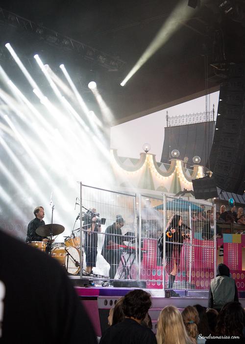 15 - August - Sommarkrysset, Sweden - loreen-grona-lund-2015_55dde0379606ee4a4e96b8b8.jpg