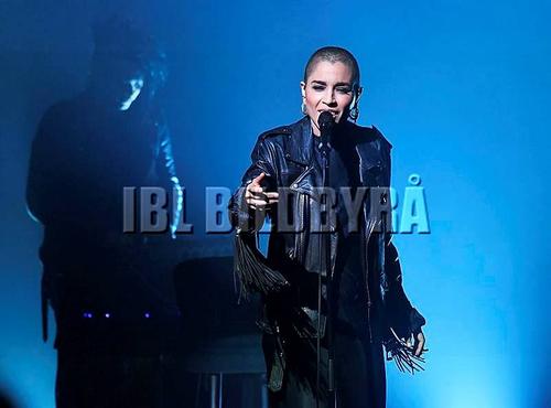 27 - November - Secret concert at Vasateatern, Sweden - 377_220370.jpg