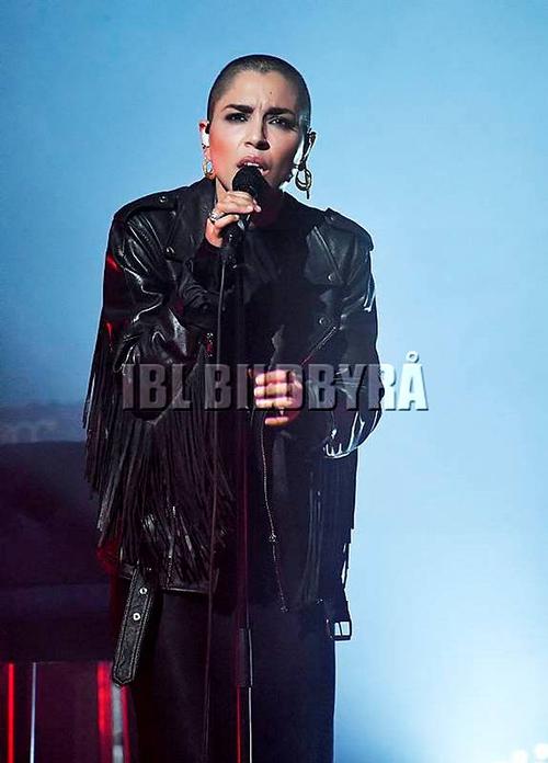 27 - November - Secret concert at Vasateatern, Sweden - 377_220374.jpg