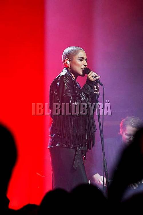 27 - November - Secret concert at Vasateatern, Sweden - 377_220382.jpg