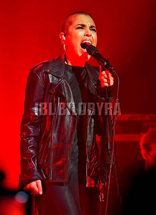 27 - November - Secret concert at Vasateatern, Sweden - 377_220388.jpg