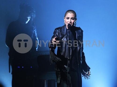 27 - November - Secret concert at Vasateatern, Sweden - sdl2R4iBUQ3Ce0_WatermarkPreview.jpg