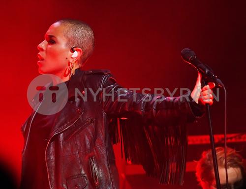 27 - November - Secret concert at Vasateatern, Sweden - sdl5pWC7BJTR0M_WatermarkPreview.jpg