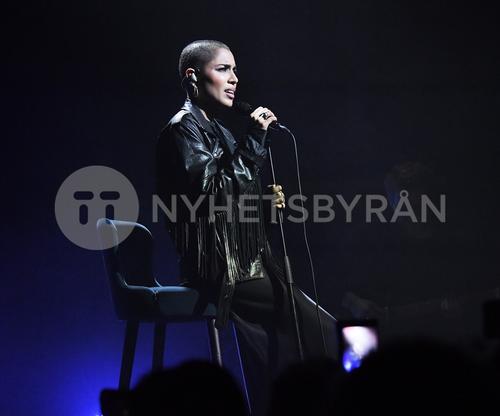27 - November - Secret concert at Vasateatern, Sweden - sdlJwXSd6xE-9g_WatermarkPreview.jpg