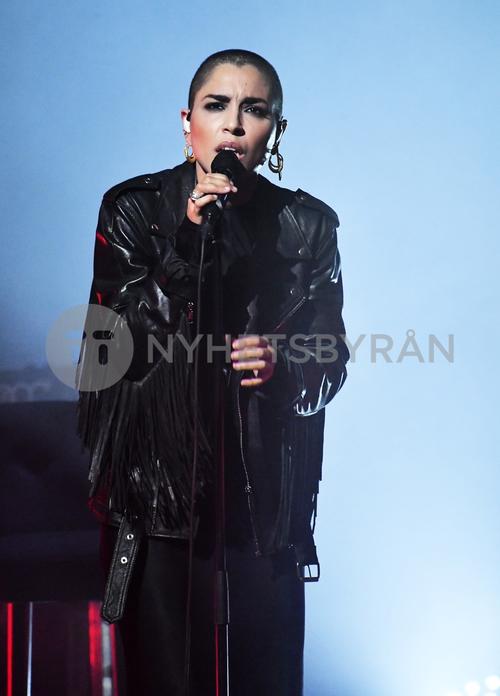 27 - November - Secret concert at Vasateatern, Sweden - sdl_-Ua5xmncvY_WatermarkPreview.jpg