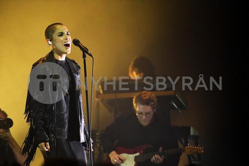 27 - November - Secret concert at Vasateatern, Sweden - sdlvC7pIhxG0TU_WatermarkPreview.jpg