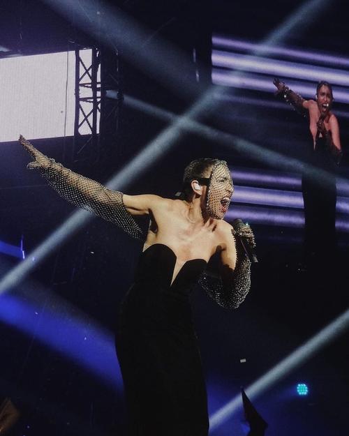 15 - December - Het Grote Songfestivalfeest 2019, Netherlands - NTBkyvFNAAE.jpg