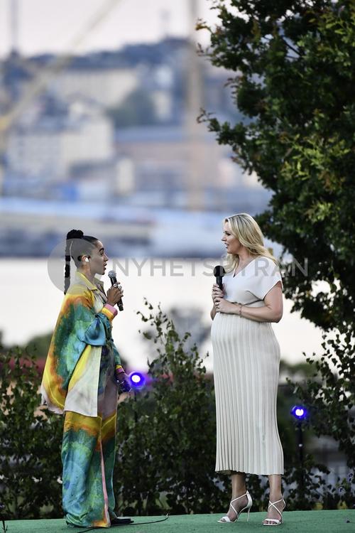 13 - July - Allsång på Skansen, Sweden - sdlx3kK1vZajhw_WatermarkPreview.jpg