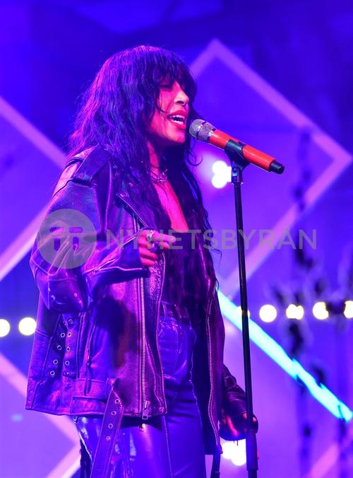 10 - March - Sverige samlas och hjälper, Sweden - sdlFvcPrEncbNs_WatermarkPreview.jpg