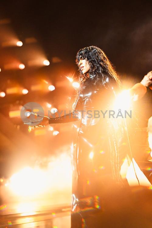 10 - November - Live NRJ Music Awards, France - sdl13E7NNVBqTM_WatermarkPreview.jpg