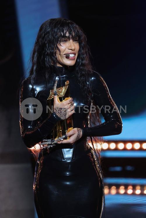 10 - November - Live NRJ Music Awards, France - sdlaiNXiKd9oaY_WatermarkPreview.jpg