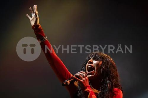15 - April - Eurovision in Concert, Netherlands - sdluhD51oDx0rY_WatermarkPreview.jpg
