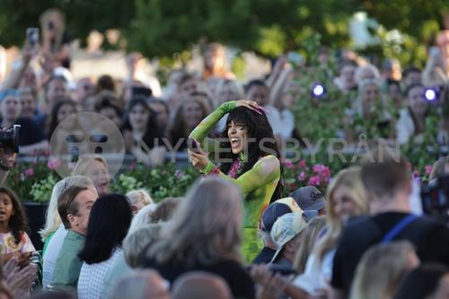 27 - June - Allsång på Skansen, Sweden - sdlunwy2JtF57Y_WatermarkPreview.jpg