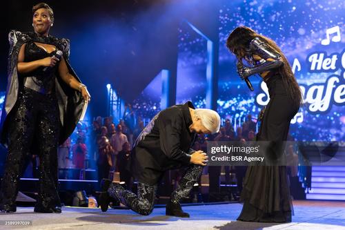 12 - December - Het Grote Songfestivalfeest 2024 (Silas Tahapary) - gettyimages-2189397039-2048x2048.jpg