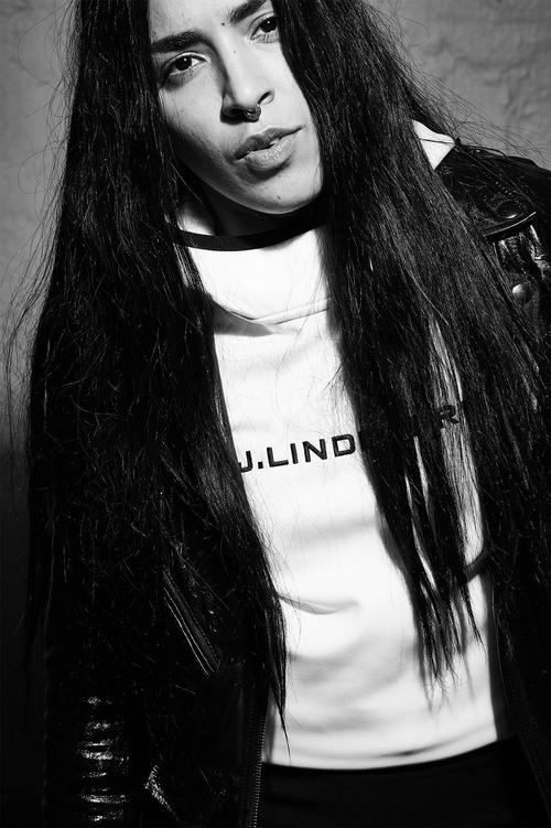 The Bridge Series (Johan Lindeberg) - bridge2.jpg