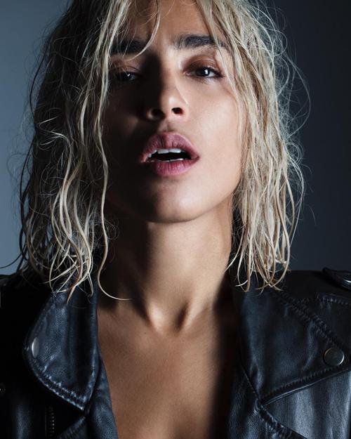 Johan Lindeberg - 53396436_2433135203386681_5463283927707500324_n.jpg