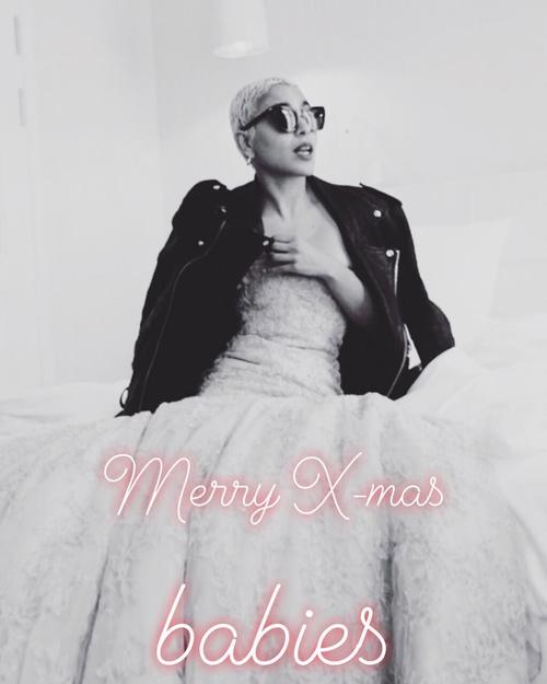 2018 - loreenofficial_250380191374671770378975568706080319471616n1_2817929.jpg