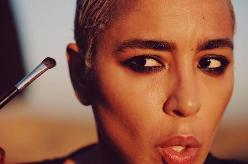 2018 - loreenofficial_250380191374671770378975568706080319471616n1_2819129.jpg